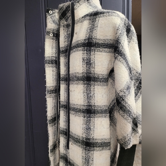 Black and Cream Checkered Coat, Express - Picture 3 of 8